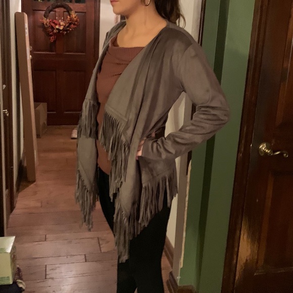 Diane Gilman faux gray suede jacket with fringe - Picture 7 of 7